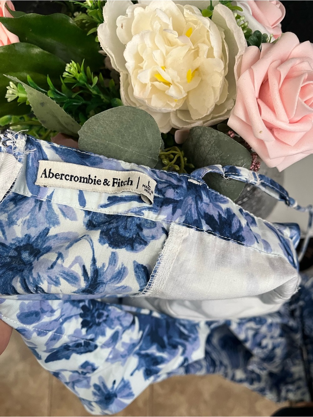 Abercrombie & Fitch White and Blue Floral Midi Dress L - Picture 7 of 7